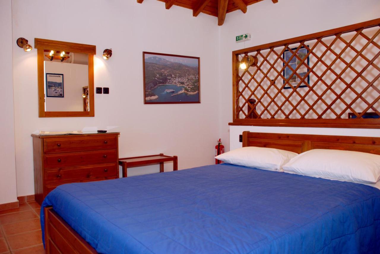 Vila Elena 1astoning view Steni Vala Alonissos Buitenkant foto